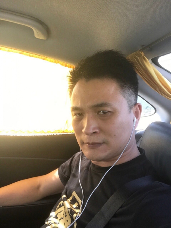 罗的第二张照片--香港中老年相亲网
