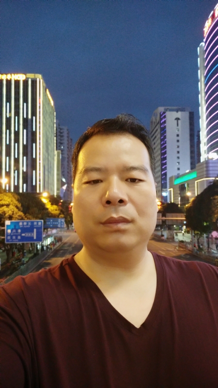相爱一辈子的第一张照片--香港中老年相亲网