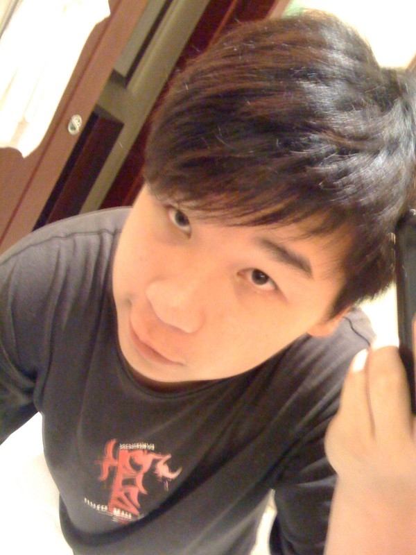 陈鸿翔先生的第一张照片--香港中老年相亲网