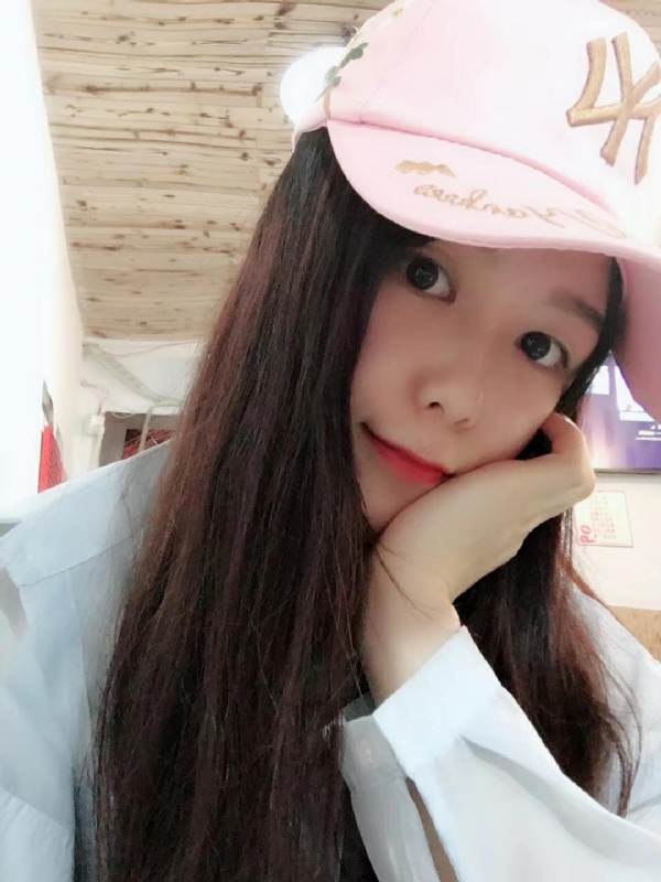 丹丹的第一张照片--香港中老年相亲网