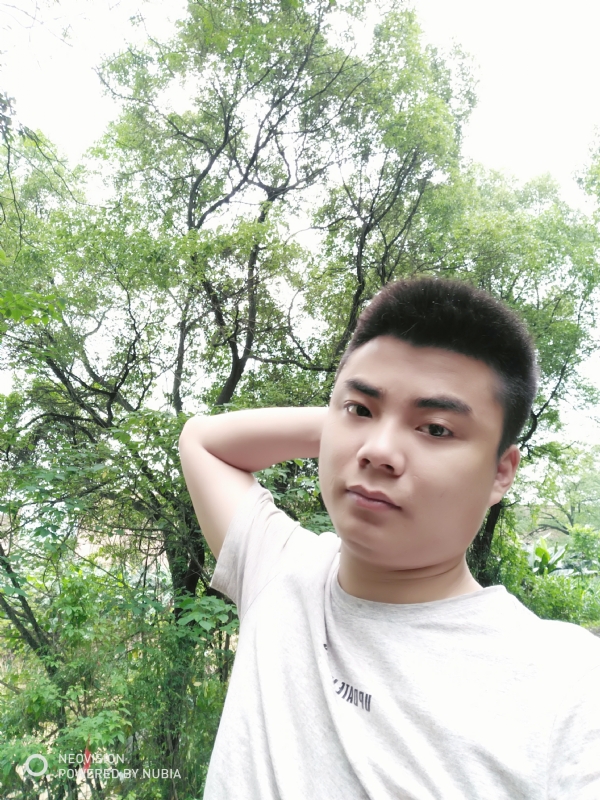 黄帅哥的第一张照片--香港中老年相亲网