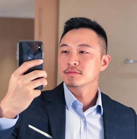 残痕的第一张照片--香港中老年相亲网