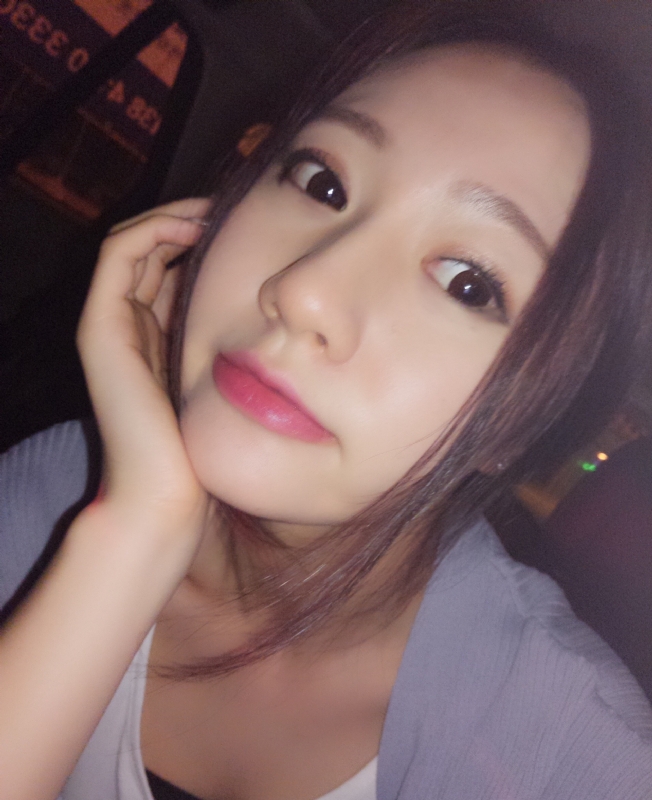 没有故事的女同学的第一张照片--香港中老年相亲网