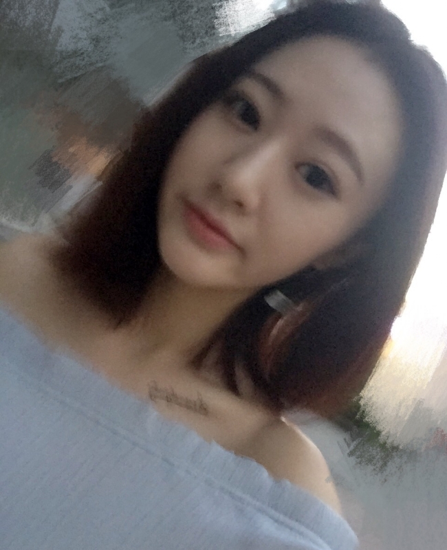 天青色等烟雨的第一张照片--香港中老年相亲网