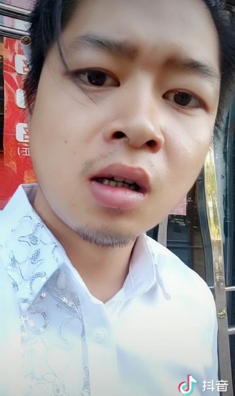 心诚则灵的第一张照片--香港中老年相亲网