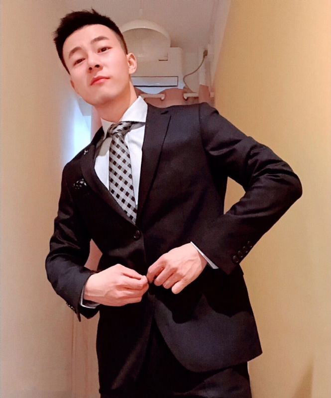 老谢家的天之蛟子的第一张照片--香港中老年相亲网