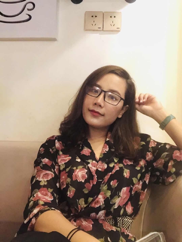 蝴蝶与蓝的第一张照片--香港中老年相亲网