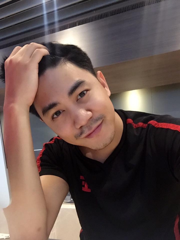 李的第一张照片--香港中老年相亲网