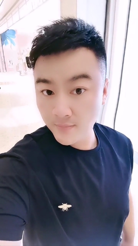 微风徐徐的第一张照片--香港中老年相亲网