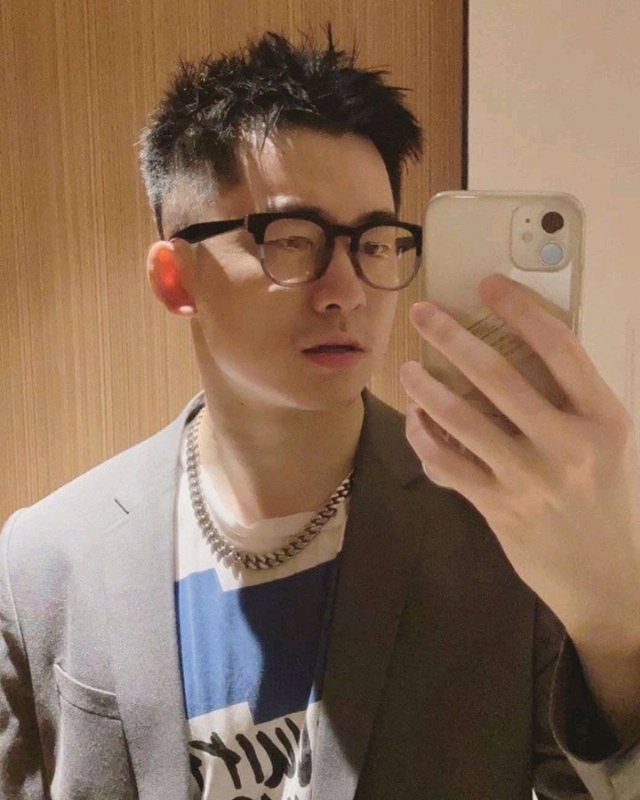 启航的第一张照片--香港中老年相亲网