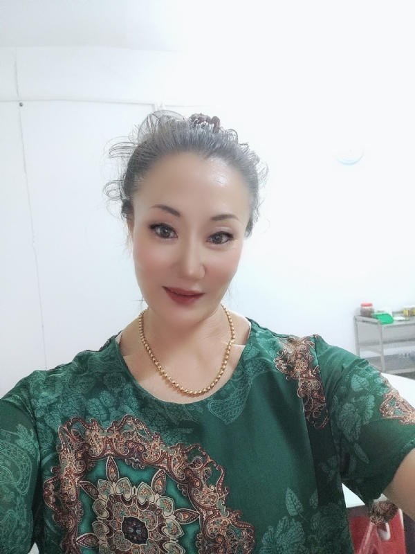 燕子的第二张照片--香港中老年相亲网