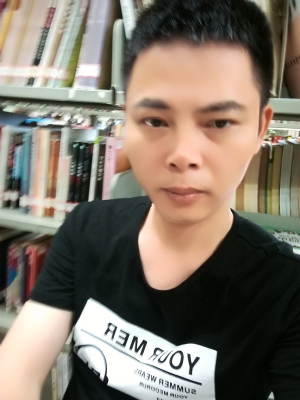 青青子衿的第一张照片--香港中老年相亲网