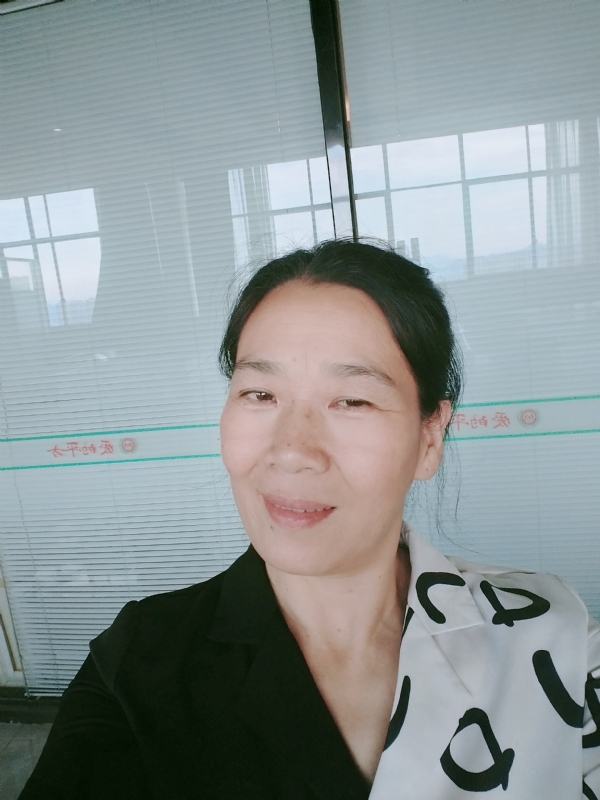 易莲的第一张照片--香港中老年相亲网