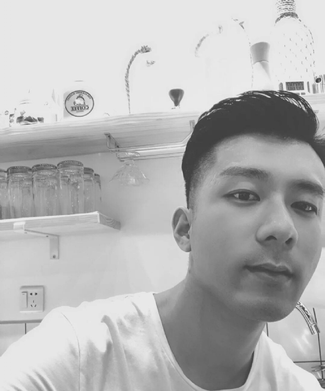 jimmy的第一张照片--香港中老年相亲网