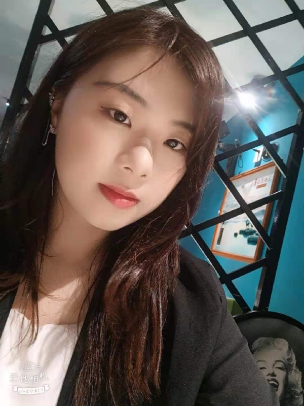 带翅膀的小猫的第二张照片--香港中老年相亲网