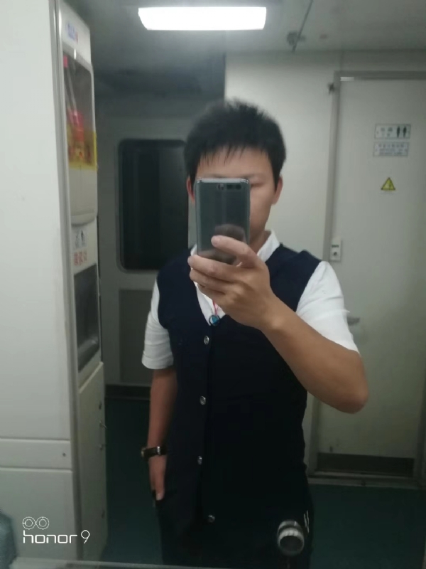 阳光下de幸福的第一张照片--香港中老年相亲网