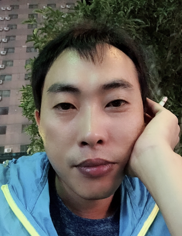 一直在路上的第一张照片--香港中老年相亲网