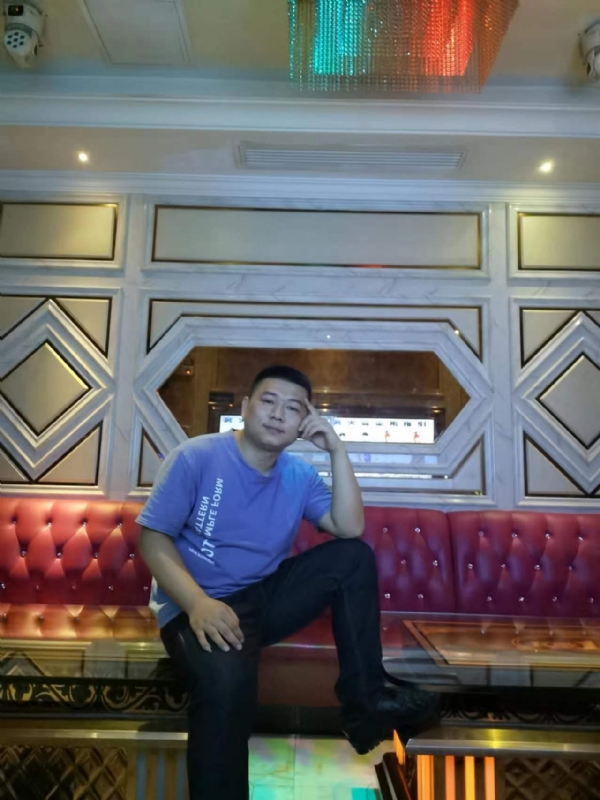 黄生的第四张照片--香港中老年相亲网