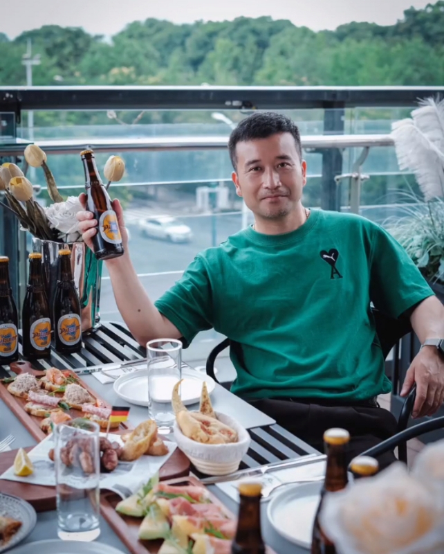 陳文斌的第一张照片--香港中老年相亲网