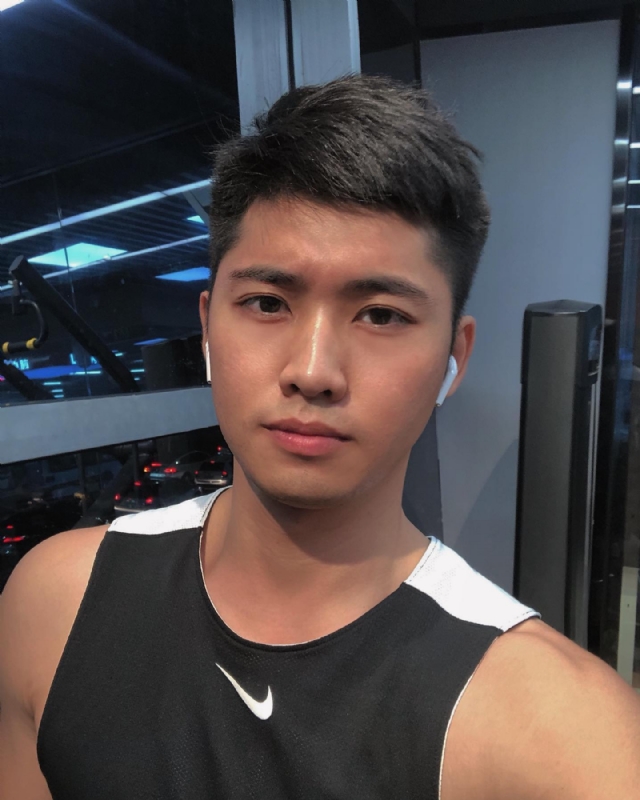 林毅的第一张照片--香港中老年相亲网