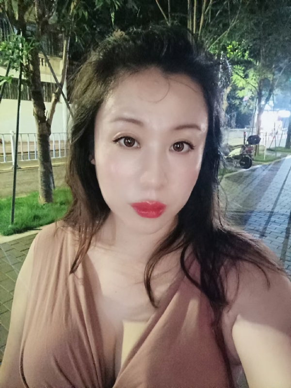 叶子青青的第一张照片--香港中老年相亲网