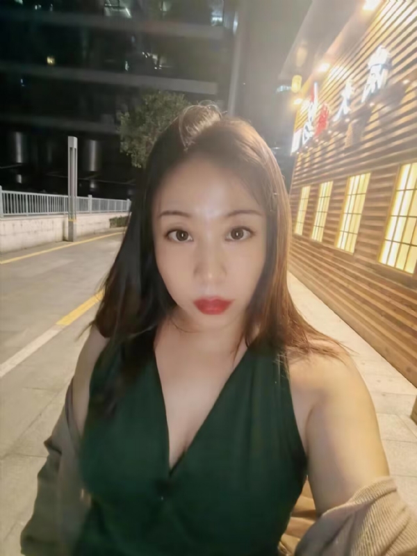 叶子青青的第三张照片--香港中老年相亲网
