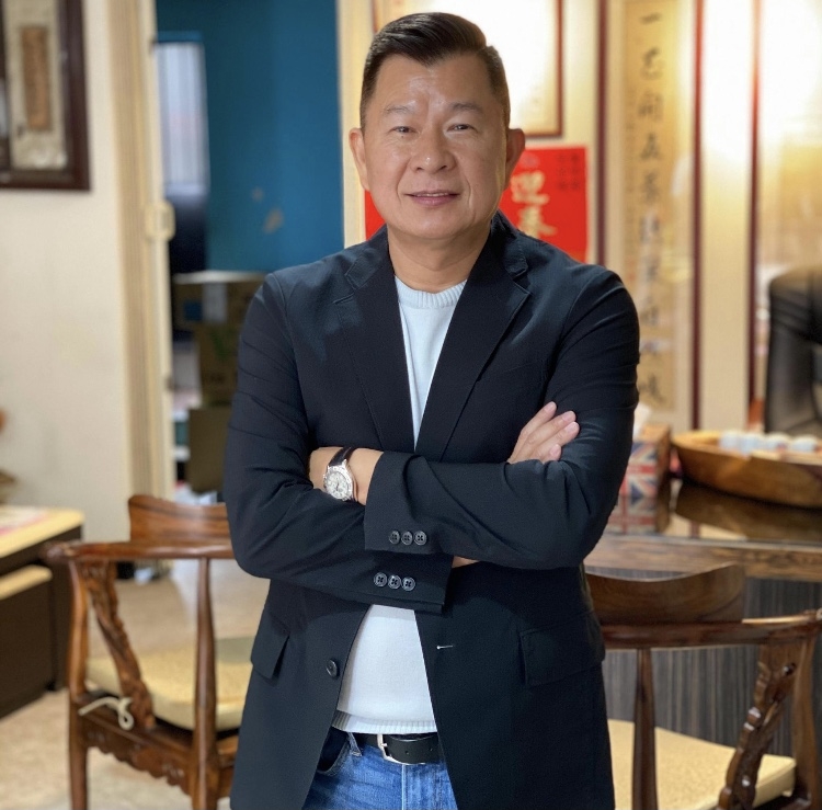 幸福余生的第一张照片--香港中老年相亲网