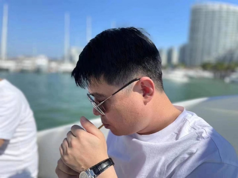 魔盒的第二张照片--香港中老年相亲网