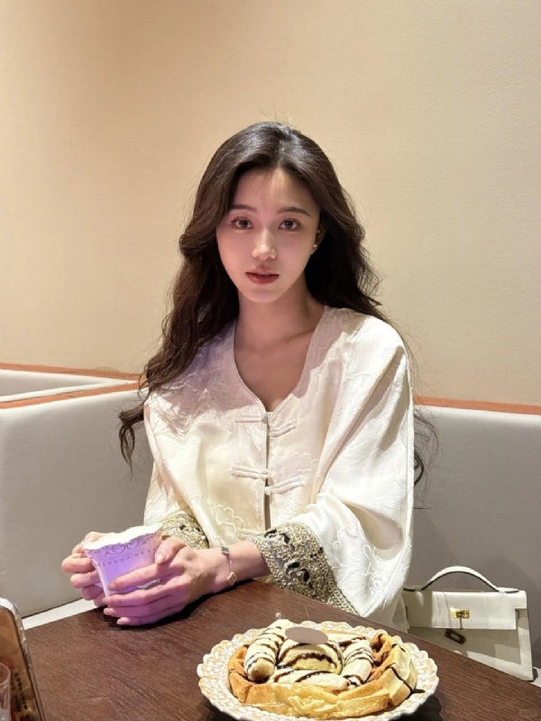 Anna的第一张照片--香港中老年相亲网