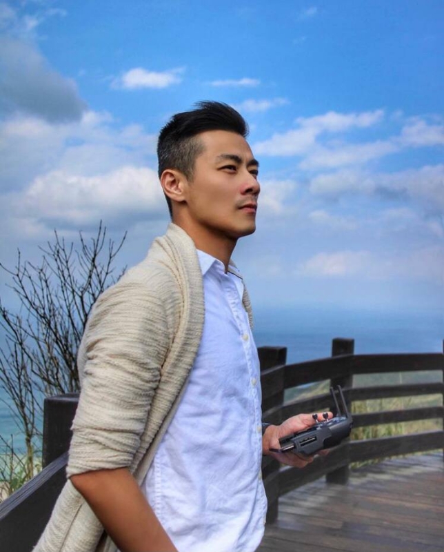 蓝天的第一张照片--香港中老年相亲网