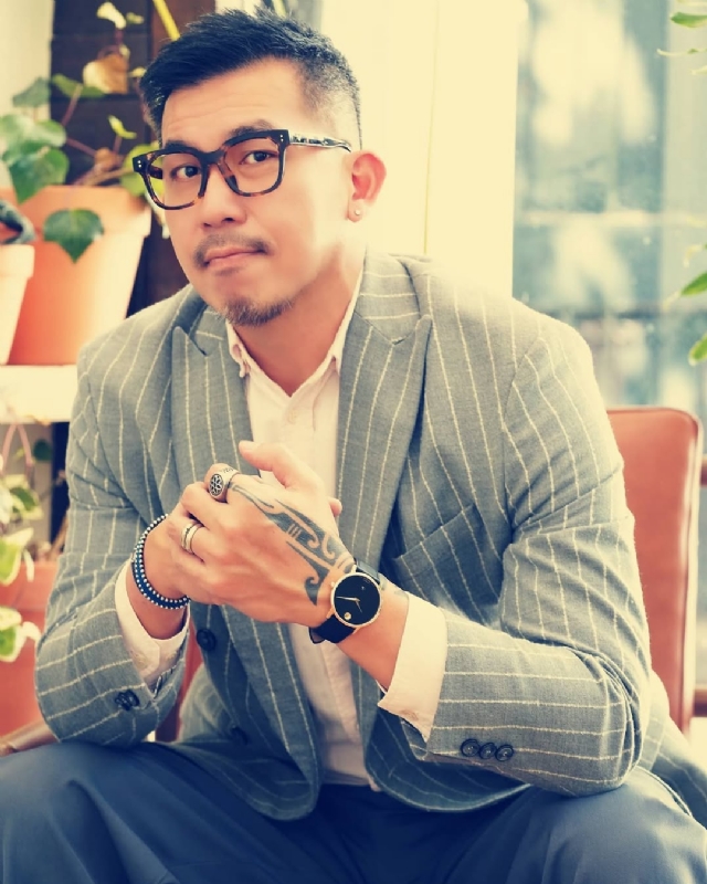 晚风渡半舟的第一张照片--香港中老年相亲网