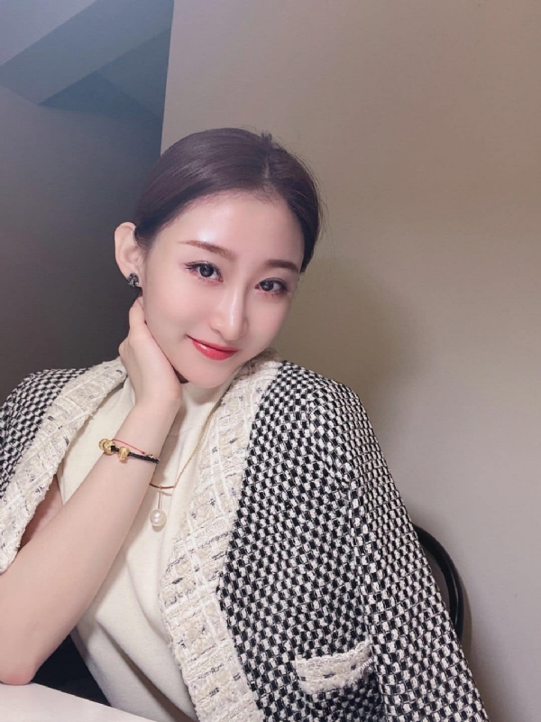 袁梓怡的第二张照片--香港中老年相亲网